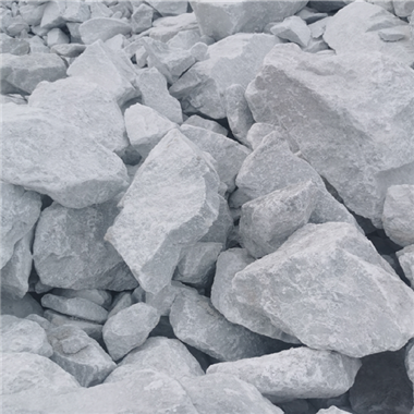 方解石超白矿，白度大于92.5% 